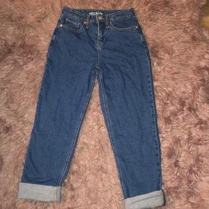 Mom jeans